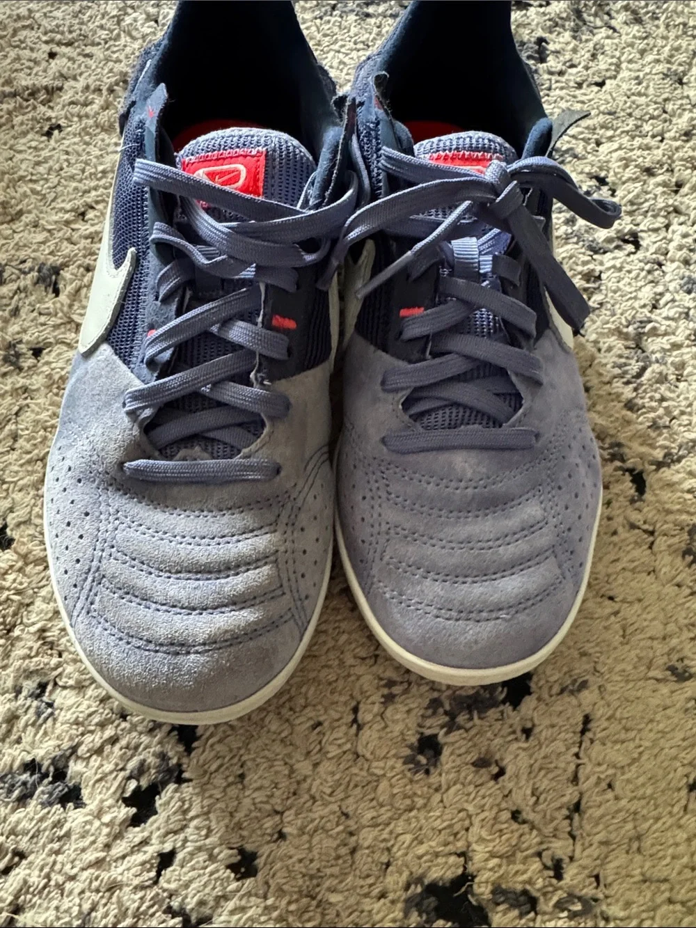 Youth size 5 Nike Gato